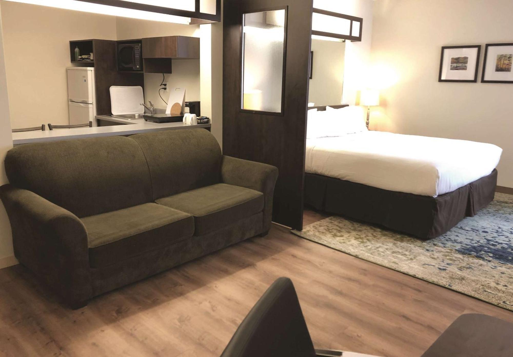 Villa Inn & Suites - Surestay Collection By Best Western Hearst Ngoại thất bức ảnh