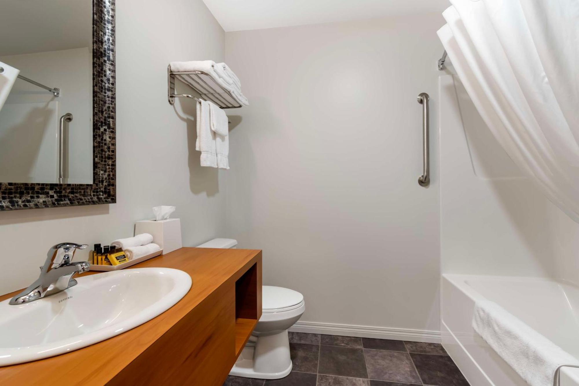 Villa Inn & Suites - Surestay Collection By Best Western Hearst Ngoại thất bức ảnh