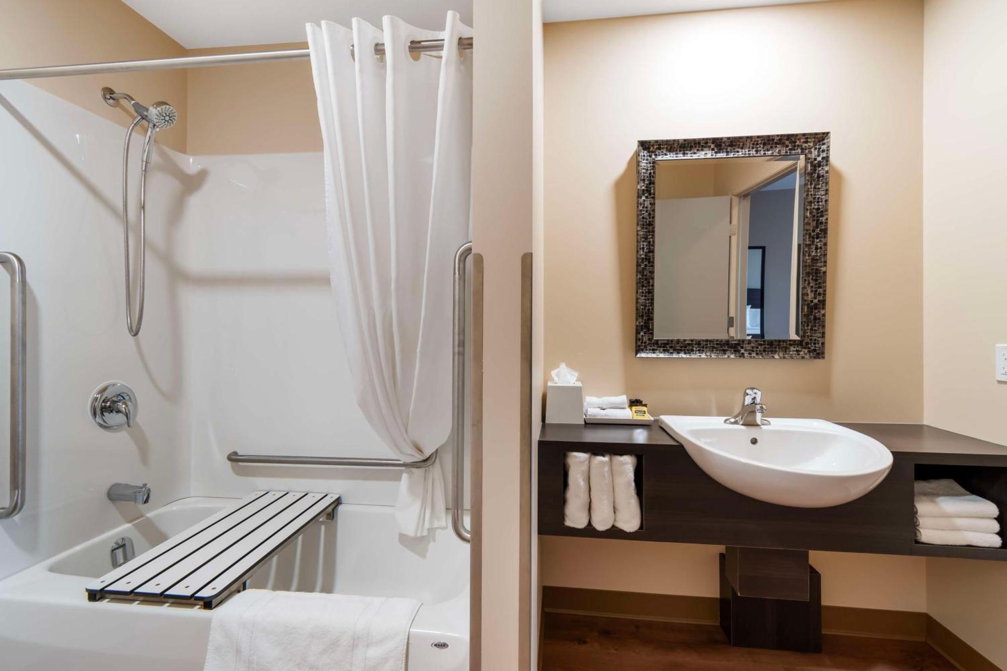 Villa Inn & Suites - Surestay Collection By Best Western Hearst Ngoại thất bức ảnh