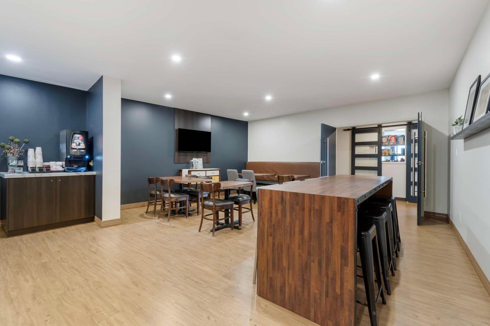 Villa Inn & Suites - Surestay Collection By Best Western Hearst Ngoại thất bức ảnh